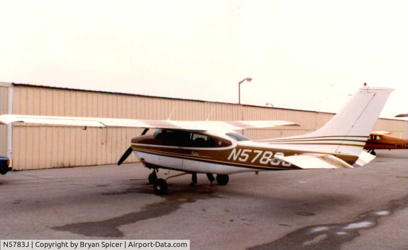 N5783J, 1971 Cessna 210K Centurion C/N 21059483, When located in Decatur Ill and owned by the Touch and Go Flying Club