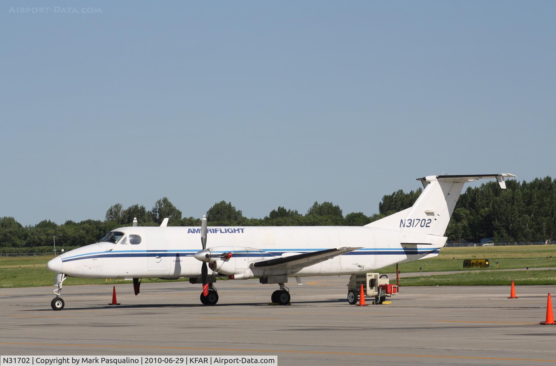N31702, 1984 Beech 1900C C/N UB-3, Beech 1900C