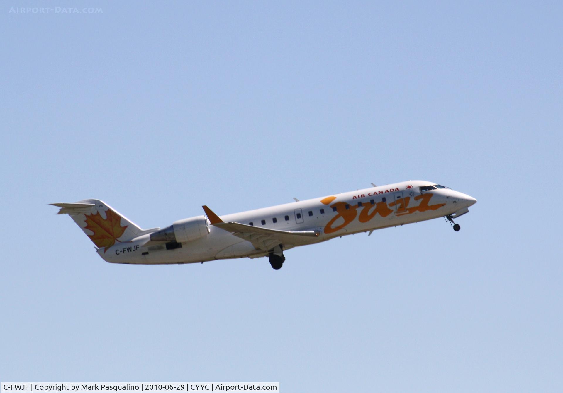 C-FWJF, 1995 Canadair CRJ-100ER (CL-600-2B19) C/N 7095, CL-600-2B19