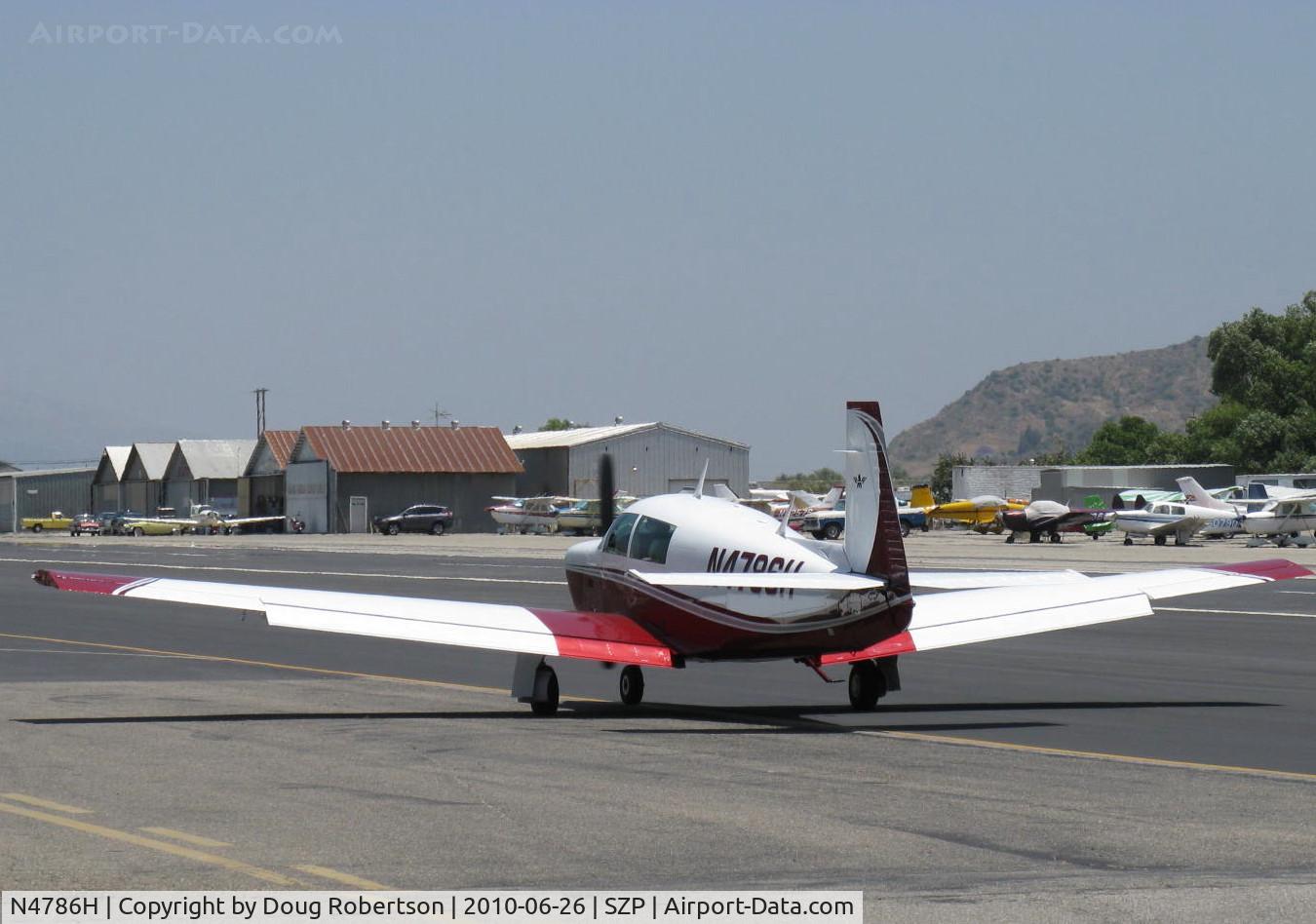N4786H, 1979 Mooney M20J 201 C/N 24-0876, 1979 Mooney M20J 201, Lycoming IO-360 A&C 200 Hp, taxi-return from SMX.