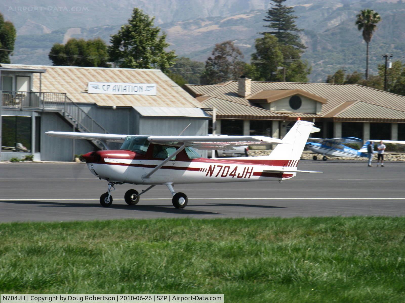 N704JH, 1976 Cessna 150M C/N 15078644, 1976 Cessna 150M, Continental O-200 100 Hp, landing Rwy 22