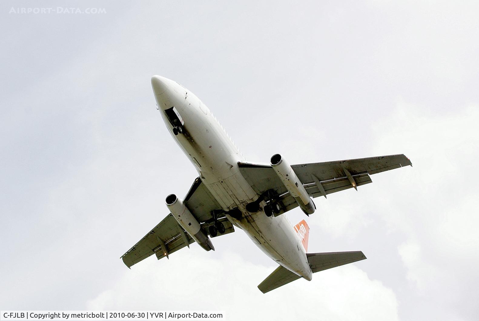 C-FJLB, 1980 Boeing 737-201 C/N 22273, landing at YVR