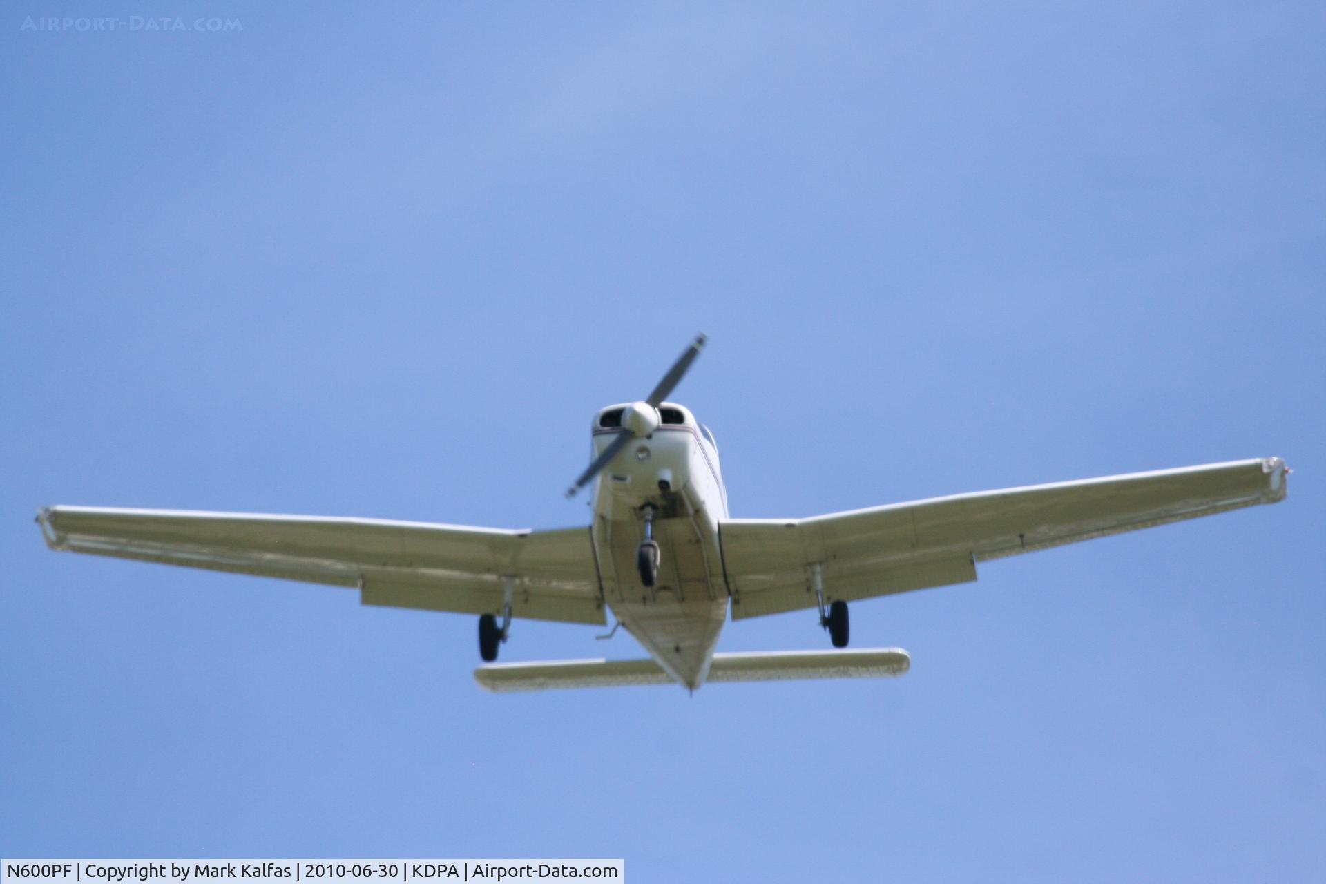 N600PF, 1977 Piper PA-28-161 C/N 28-7816109, Illinois Aviation Academy, Piper PA-28-161 N600PF on approach RWY 33 KDPA.
