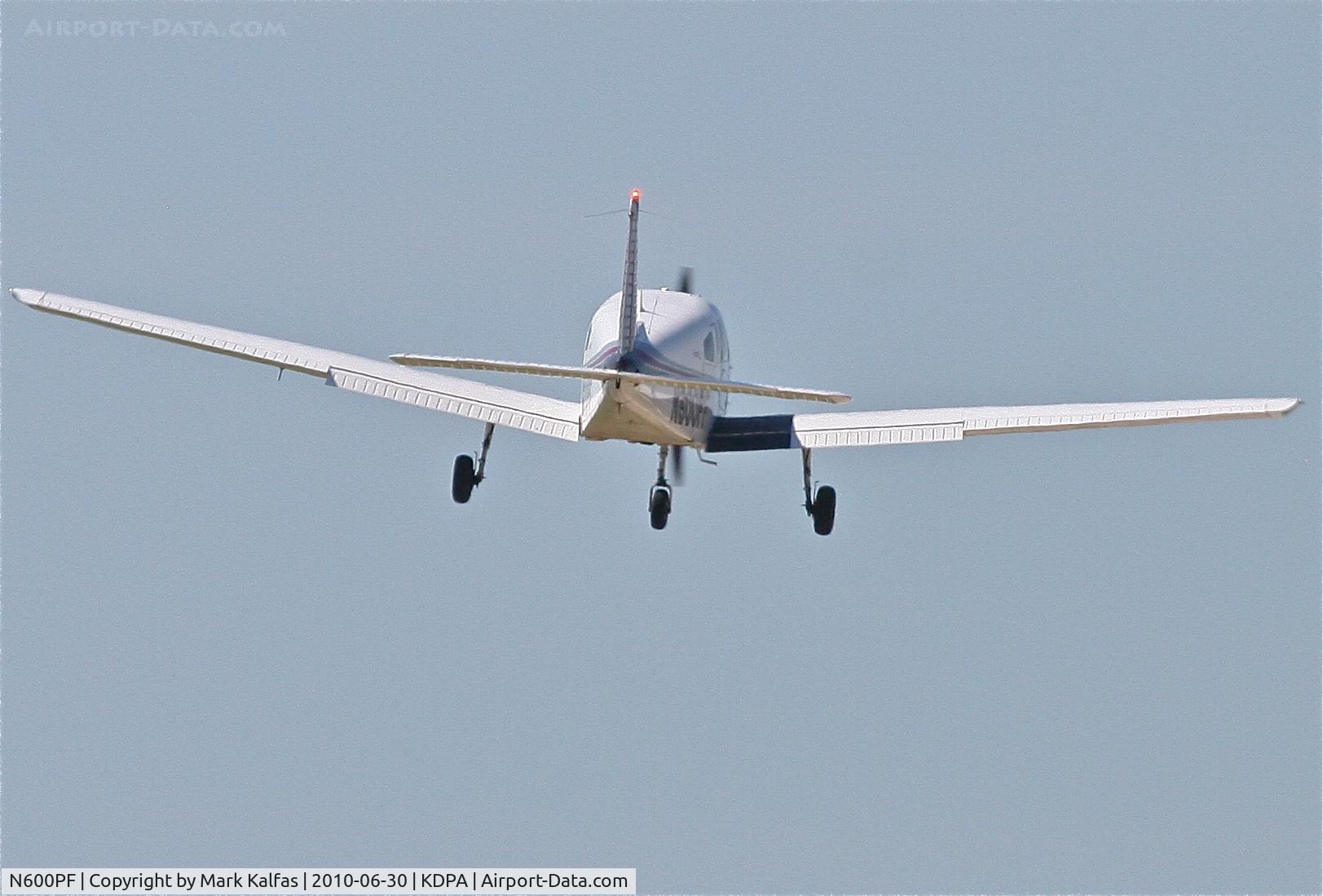 N600PF, 1977 Piper PA-28-161 C/N 28-7816109, Illinois Aviation Academy, Piper PA-28-161 N600PF on approach RWY 33 KDPA.