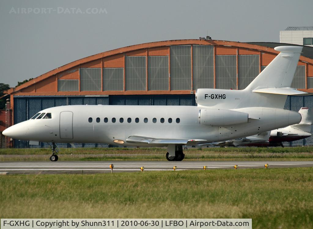 F-GXHG, 2001 Dassault Falcon 900EX C/N 78, Lining up rwy 32R for departure...