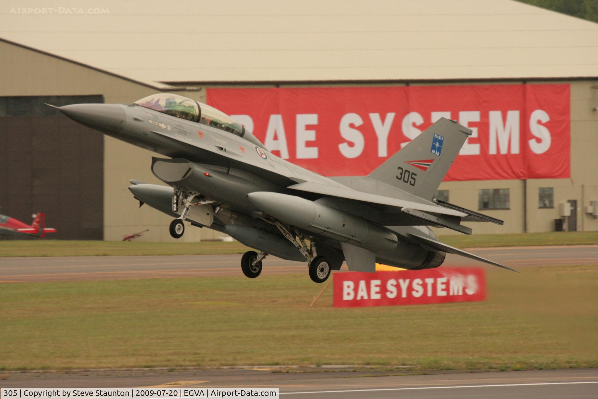 305, General Dynamics F-16BM Fighting Falcon C/N 6L-5, Taken at the Royal International Air Tattoo 2009