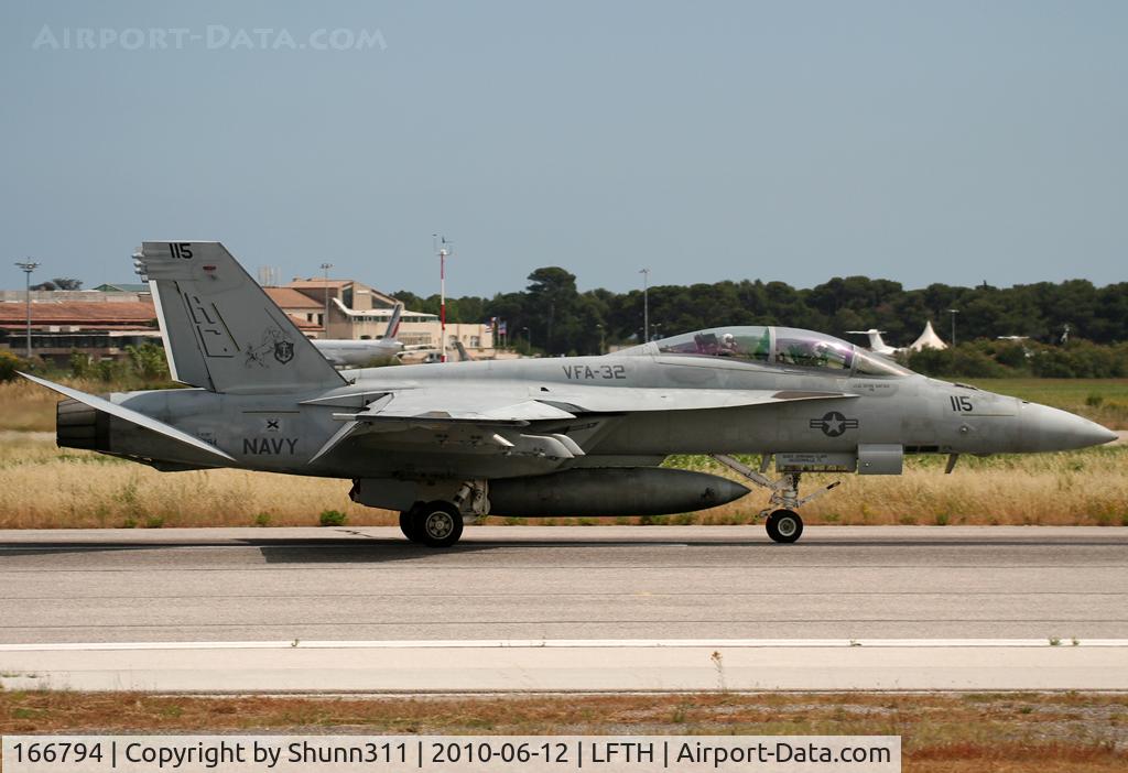 166794, Boeing F/A-18F Super Hornet C/N F167, Landing rwy 23... Coded as '115'