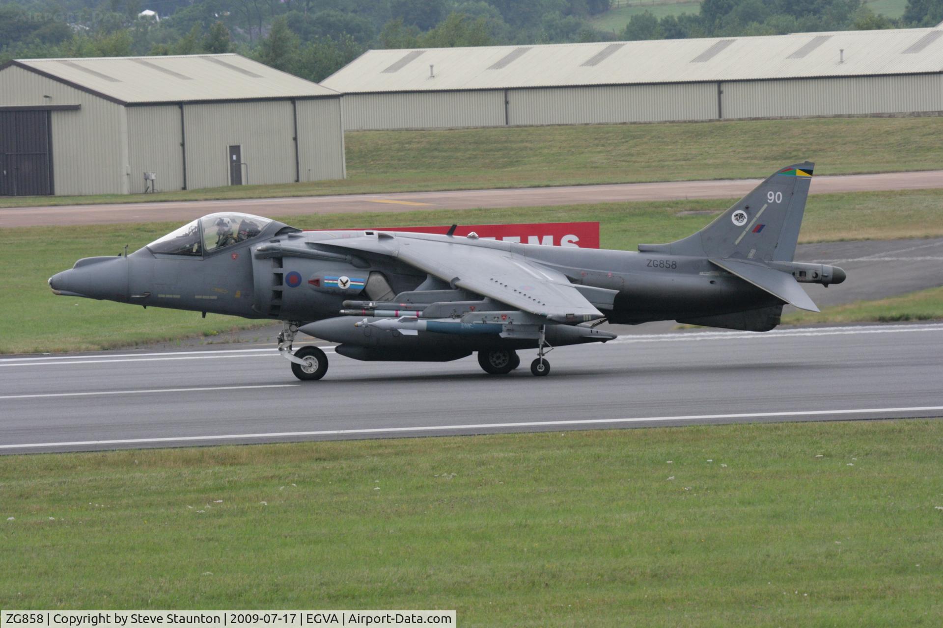 ZG858, 1991 British Aerospace Harrier GR.9 C/N P90, Taken at the Royal International Air Tattoo 2009