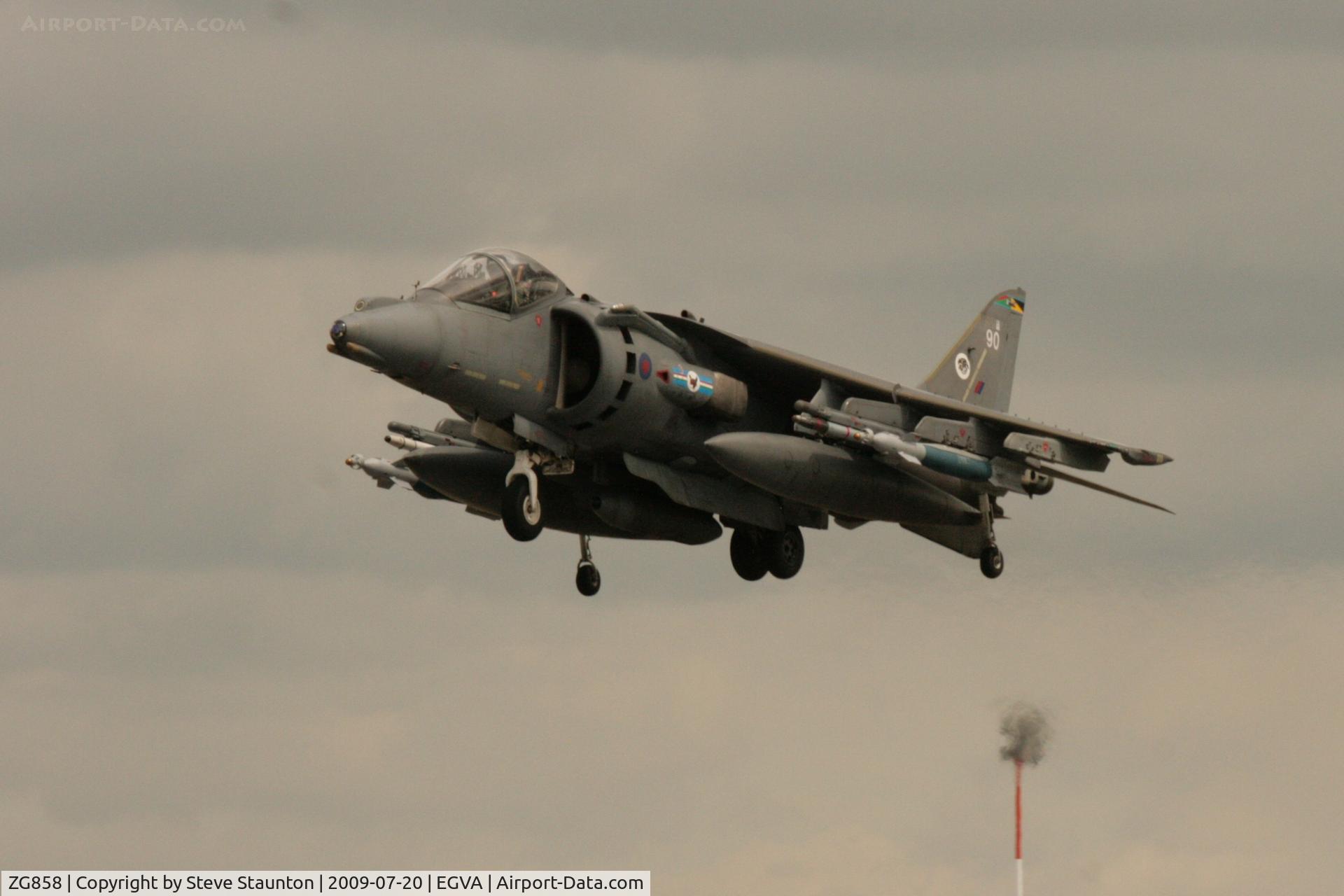 ZG858, 1991 British Aerospace Harrier GR.9 C/N P90, Taken at the Royal International Air Tattoo 2009