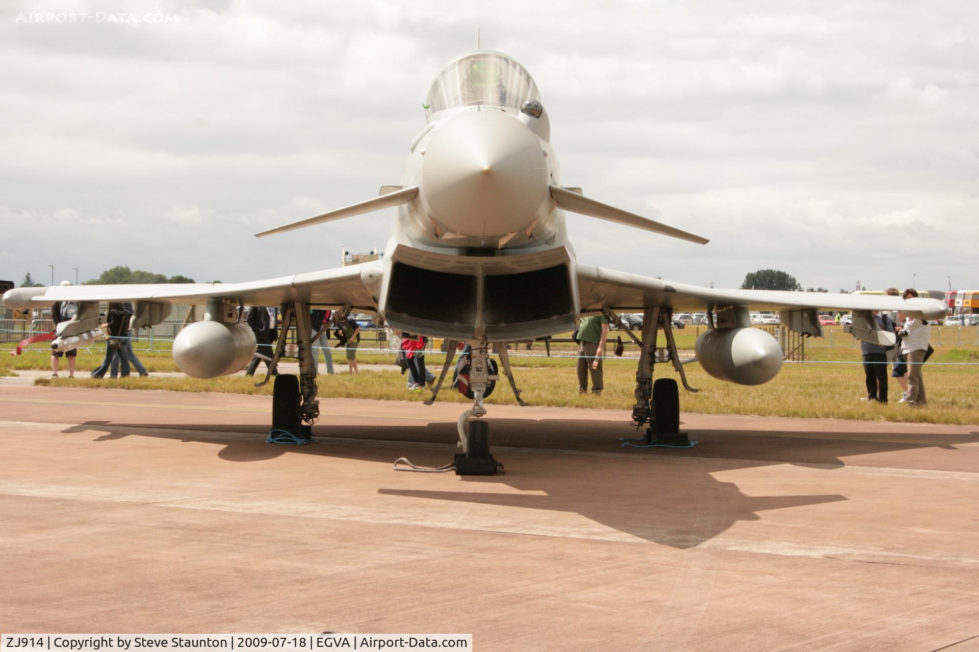 ZJ914, 2005 Eurofighter EF-2000 Typhoon FGR4 C/N 0051/BS005, Taken at the Royal International Air Tattoo 2009