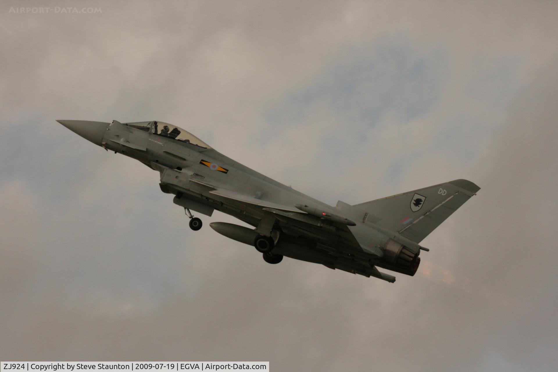ZJ924, 2006 Eurofighter EF-2000 Typhoon FGR4 C/N 0077/BS015, Taken at the Royal International Air Tattoo 2009