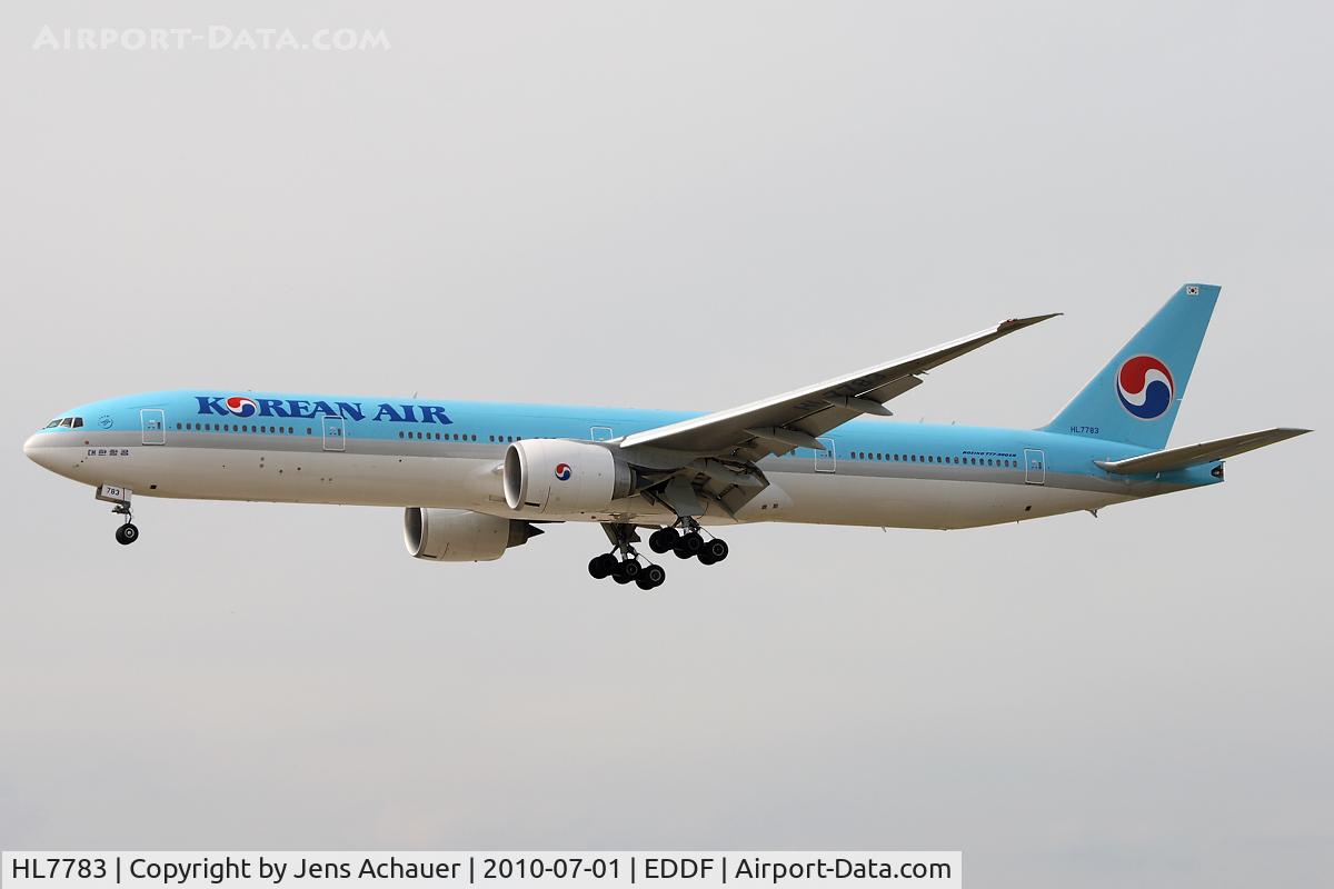HL7783, 2009 Boeing 777-3B5/ER C/N 37644, Approaching rwy 27L after flight KE0905 from ICN