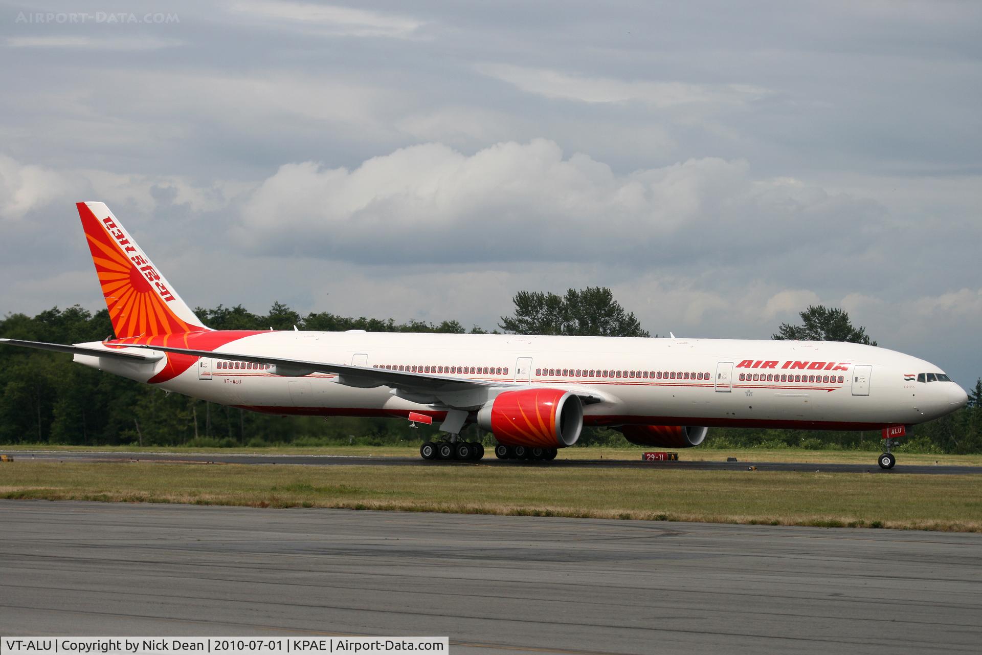 VT-ALU, 2010 Boeing 777-337/ER C/N 36319, KPAE Boeing 837