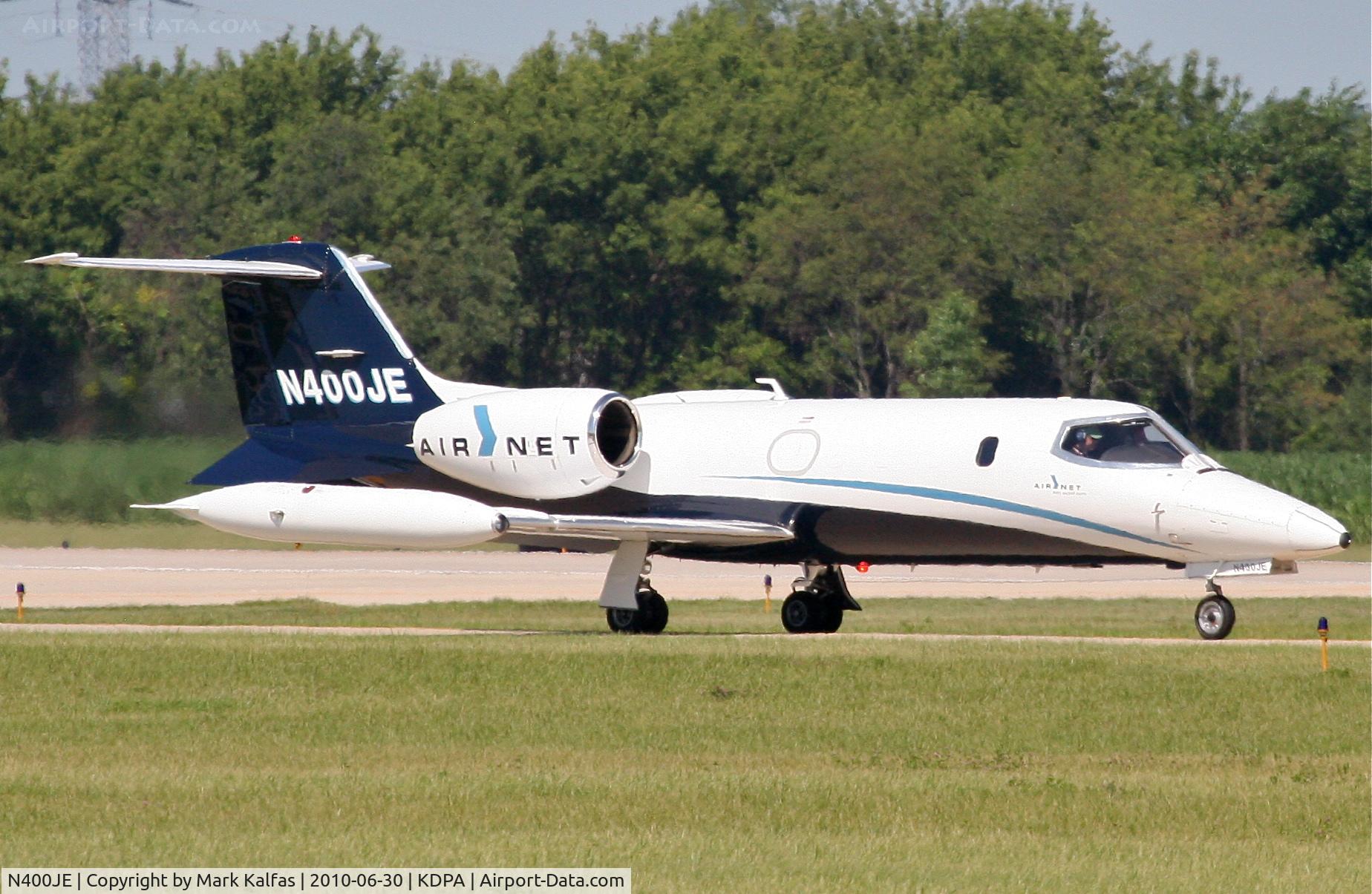 N400JE, 1977 Gates Learjet 35A C/N 120, AirNet Systems Gates Learjet Corp. 35A N400JE, operating as USC104 to KCPS, taxiway Whiskey for 2L KDPA.