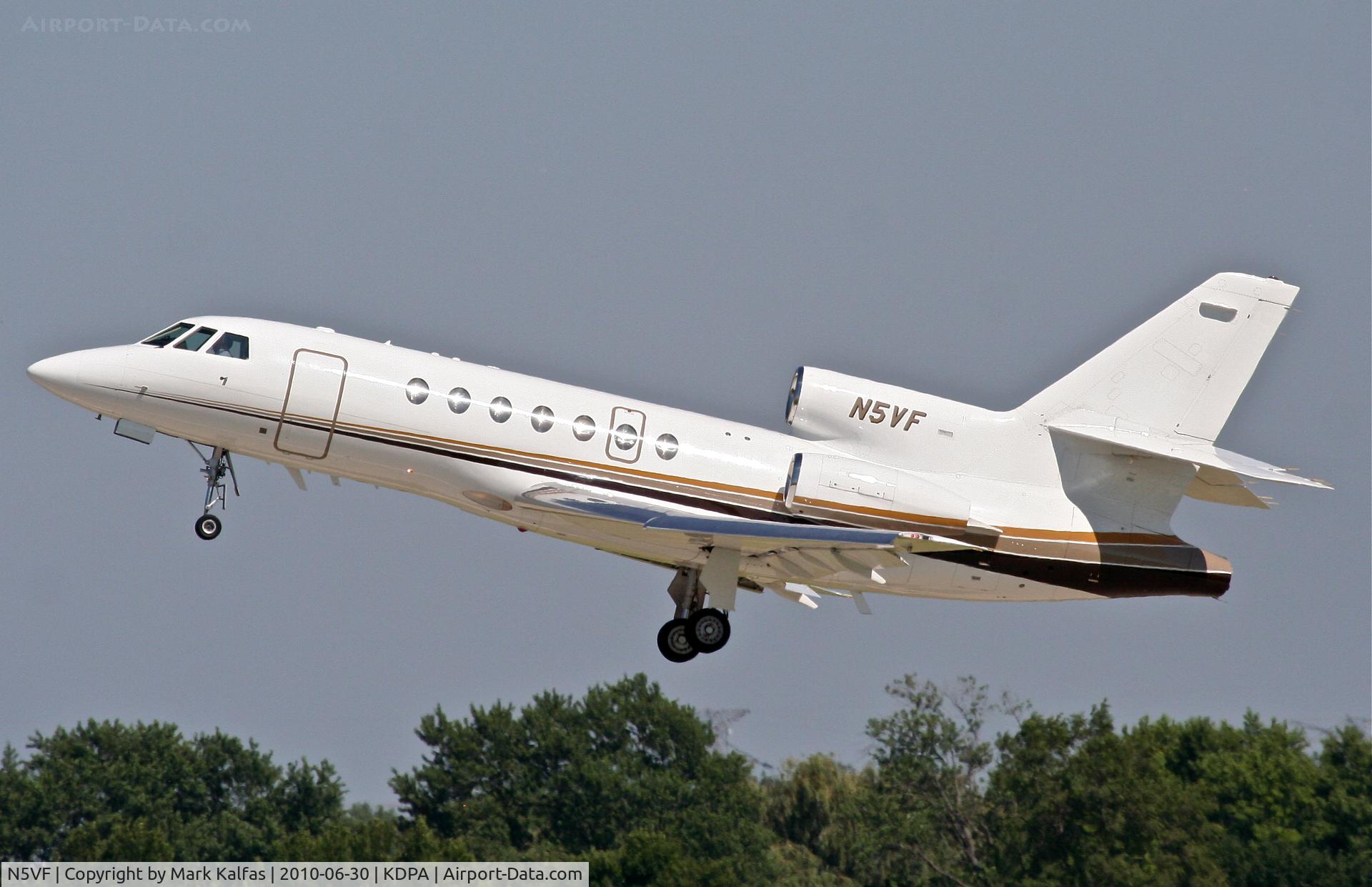 N5VF, 1986 Dassault-Breguet Falcon 50 C/N 166, VF CORPORATION FALCON 50, N5VF departing 2L KDPA