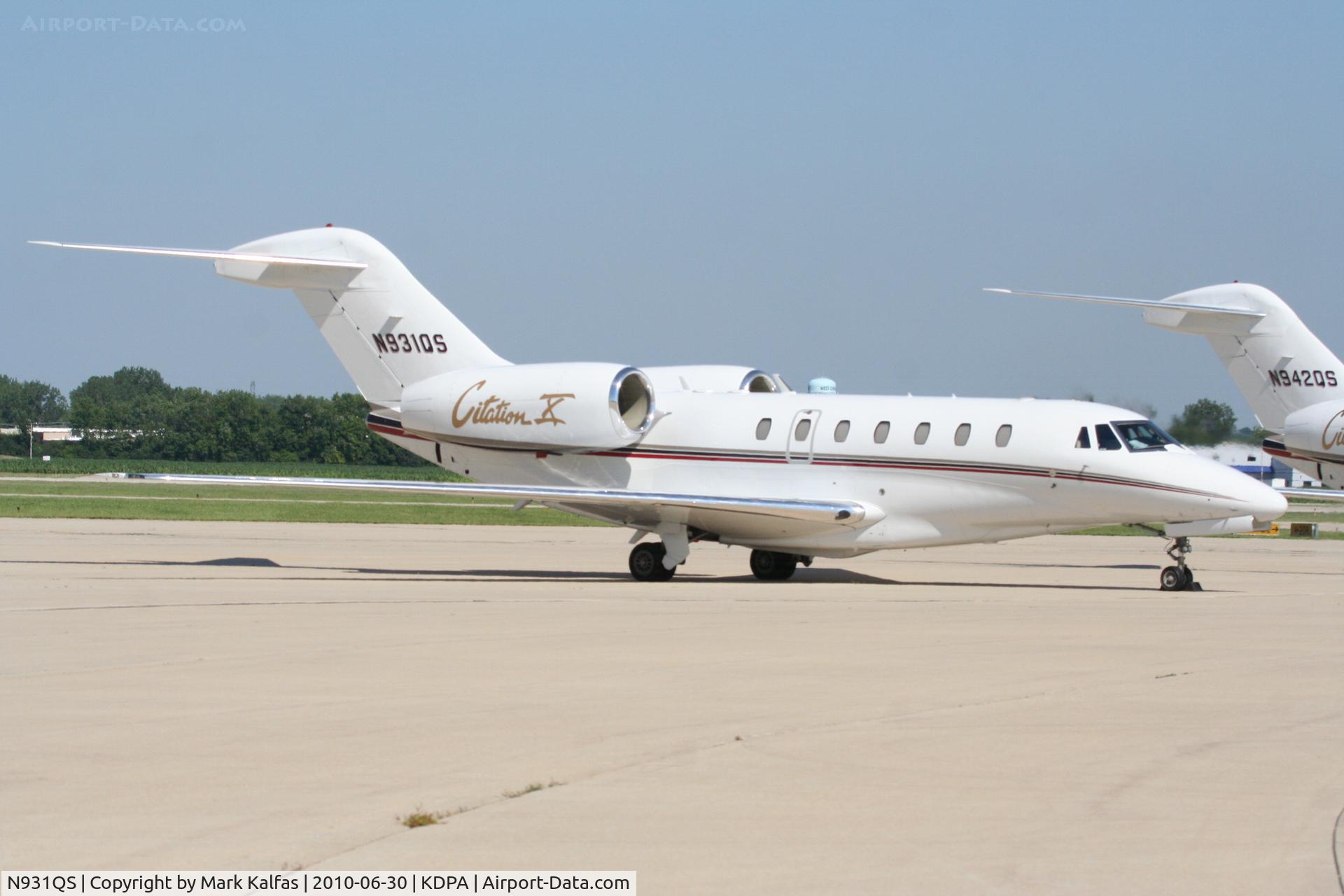 N931QS, 1998 Cessna 750 Citation X C/N 750-0064, NetJets Cessna 750 Citation X, N931QS on the ramp at KDPA after arriving from KTUL.
