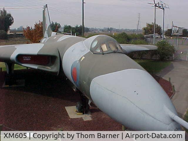 XM605, 1963 Avro Vulcan B.2 C/N Set 69, Web site I built on XM605 at Castle Air Museum...