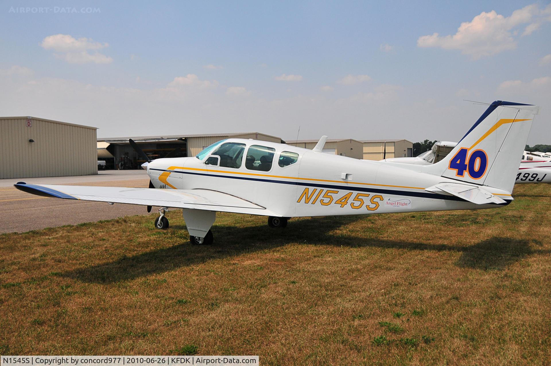 N1545S, 1962 Beech 35-B33 Debonair C/N CD-522, Seen at KFDK on 6/26/2010