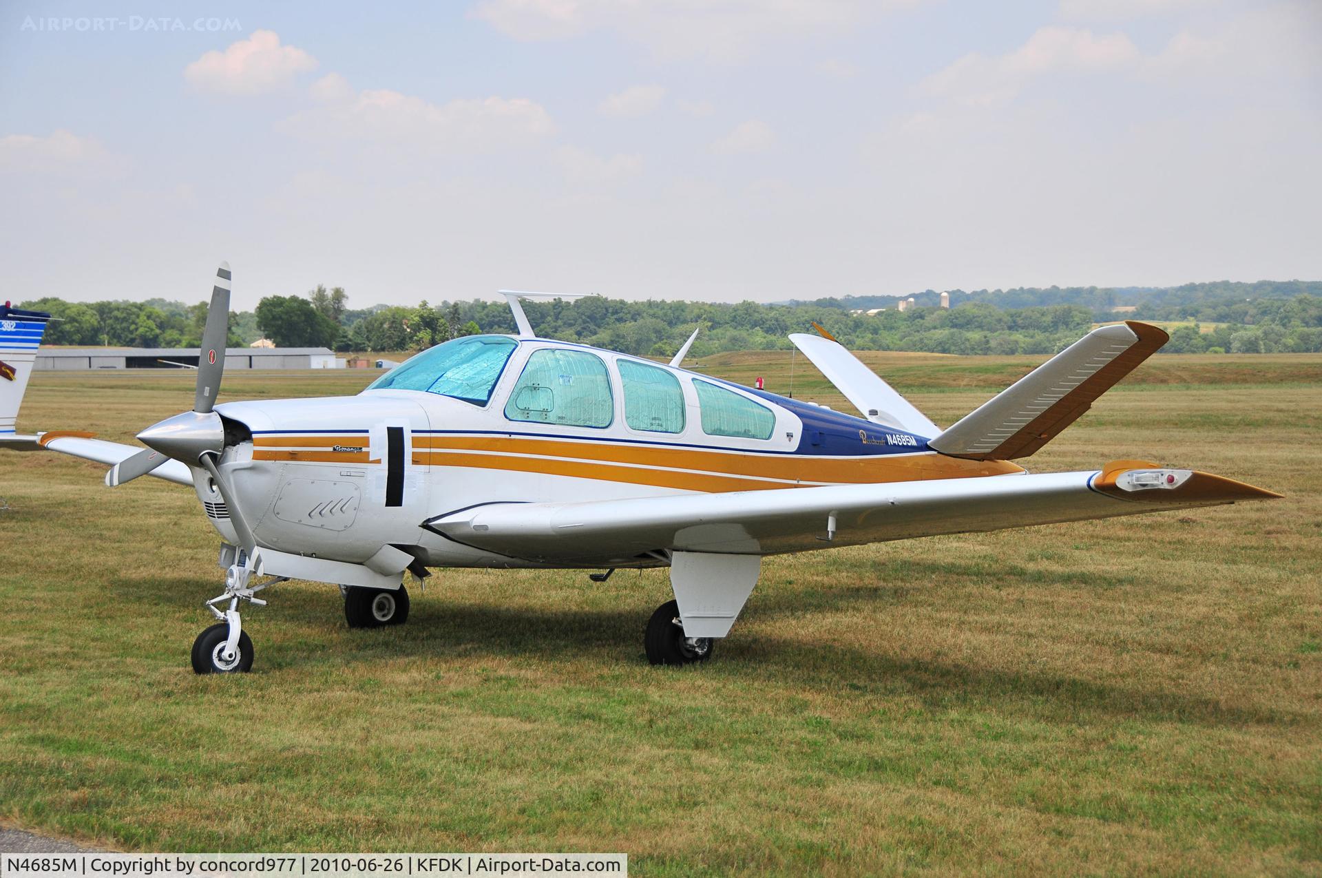 N4685M, 1978 Beech V35B Bonanza C/N D-10143, Seen at KFDK on 6/26/2010