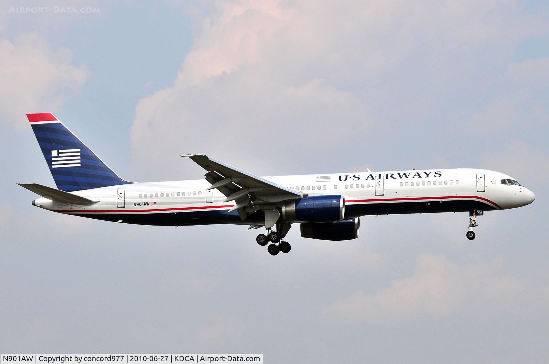 N901AW, 1985 Boeing 757-2S7 C/N 23321, Seen at KDCA on 6/27/2010
