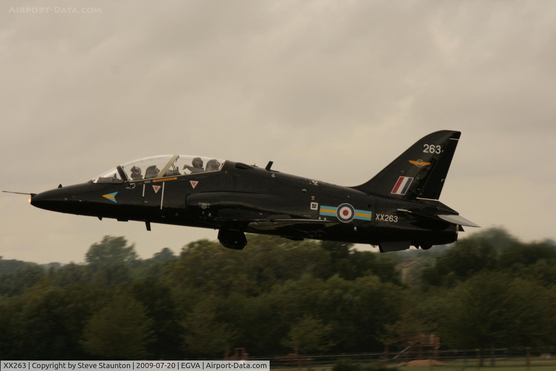 XX263, 1978 Hawker Siddeley Hawk T.1A C/N 099/312099, Taken at the Royal International Air Tattoo 2009