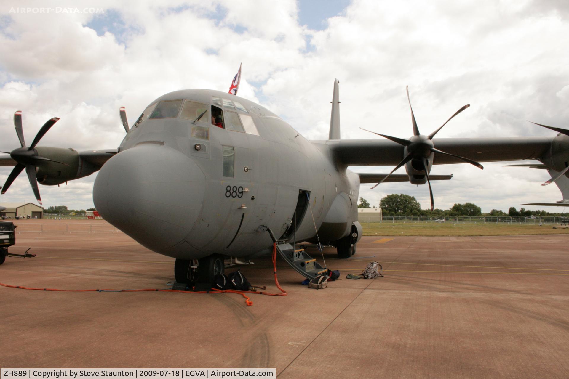 ZH889, 2000 Lockheed Martin C-130J Hercules C.5 C/N 382-5500, Taken at the Royal International Air Tattoo 2009