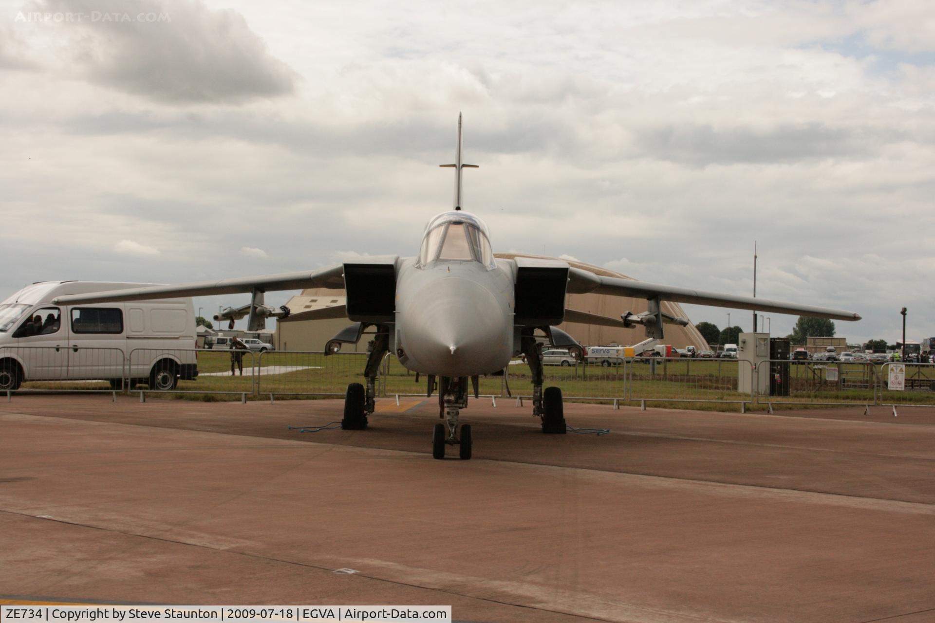 ZE734, 1988 Panavia Tornado F.3 C/N 664/AS050/3298, Taken at the Royal International Air Tattoo 2009