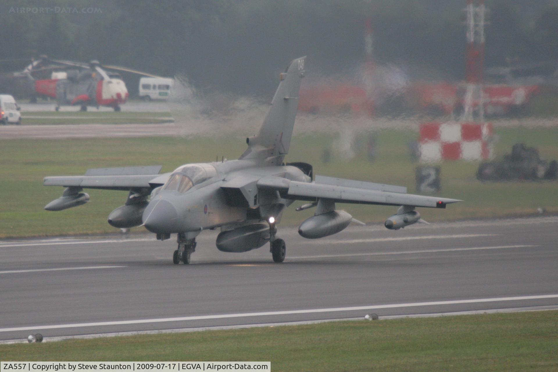 ZA557, 1981 Panavia Tornado GR.4 C/N 077/BS021/3041, Taken at the Royal International Air Tattoo 2009