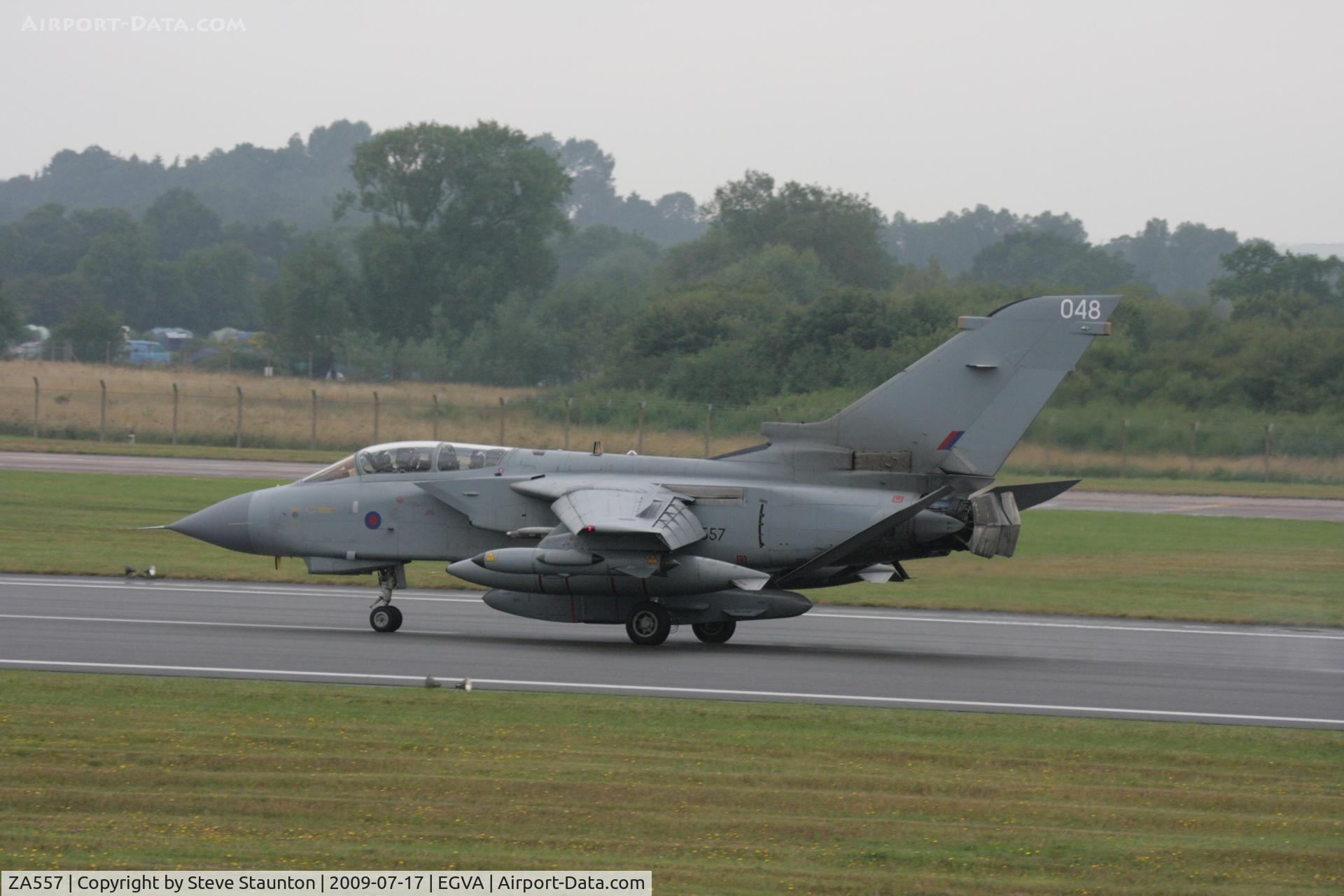 ZA557, 1981 Panavia Tornado GR.4 C/N 077/BS021/3041, Taken at the Royal International Air Tattoo 2009