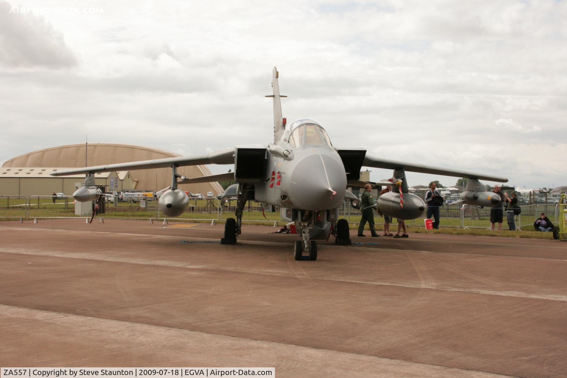ZA557, 1981 Panavia Tornado GR.4 C/N 077/BS021/3041, Taken at the Royal International Air Tattoo 2009