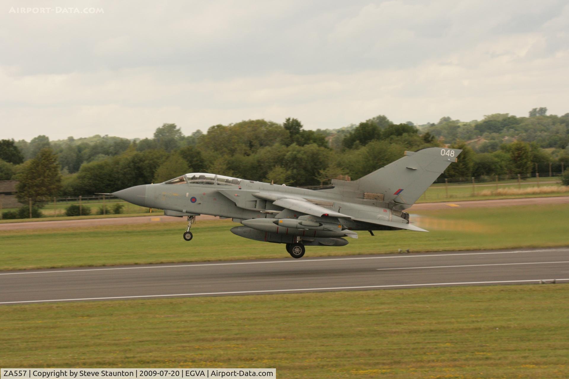 ZA557, 1981 Panavia Tornado GR.4 C/N 077/BS021/3041, Taken at the Royal International Air Tattoo 2009