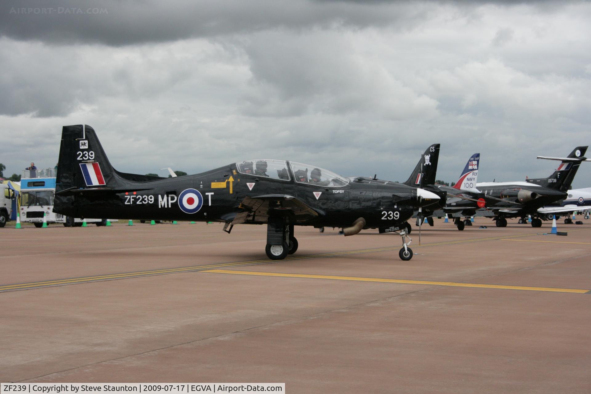 ZF239, 1990 Short S-312 Tucano T1 C/N S041/T39, Taken at the Royal International Air Tattoo 2009