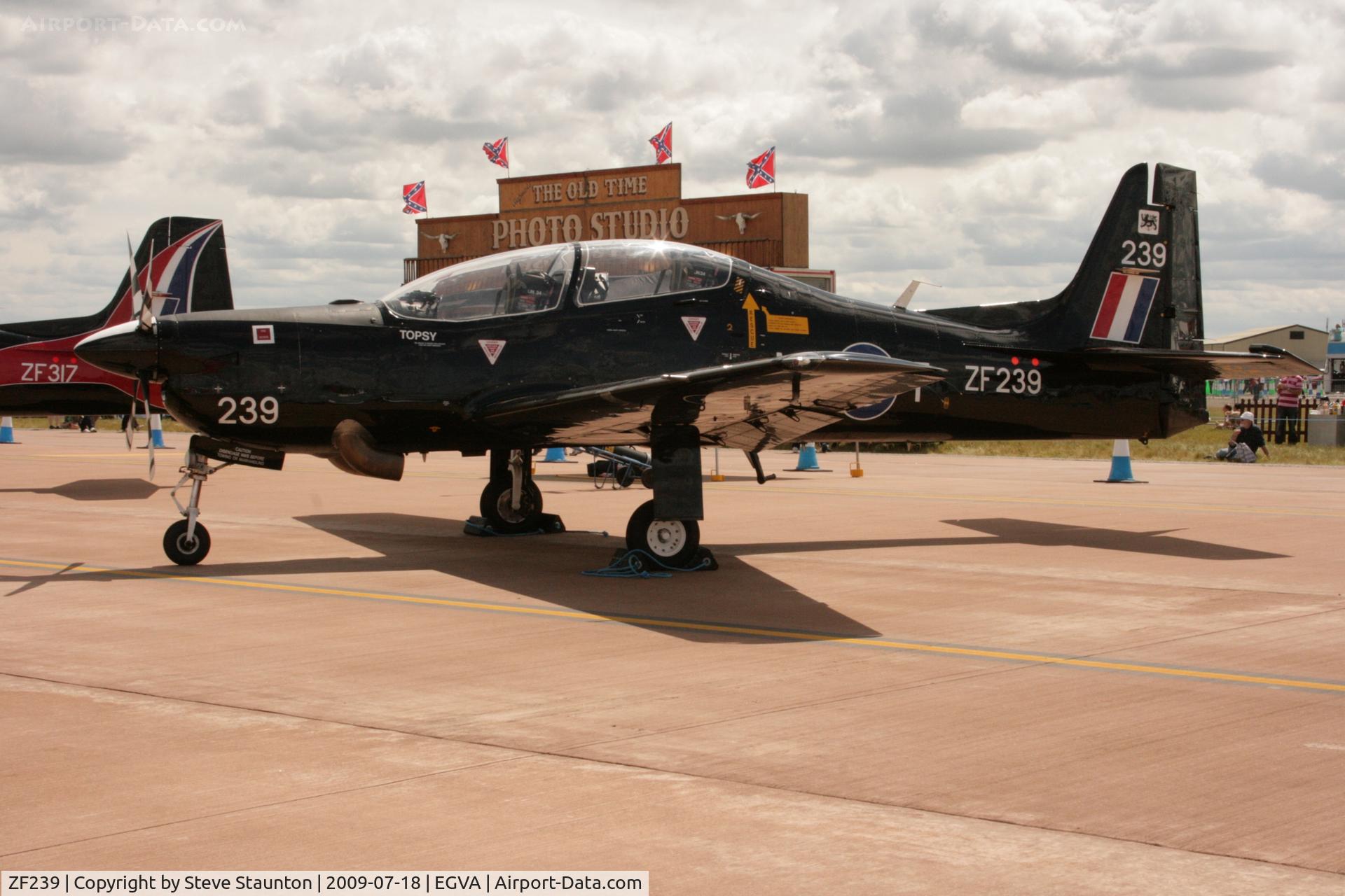 ZF239, 1990 Short S-312 Tucano T1 C/N S041/T39, Taken at the Royal International Air Tattoo 2009