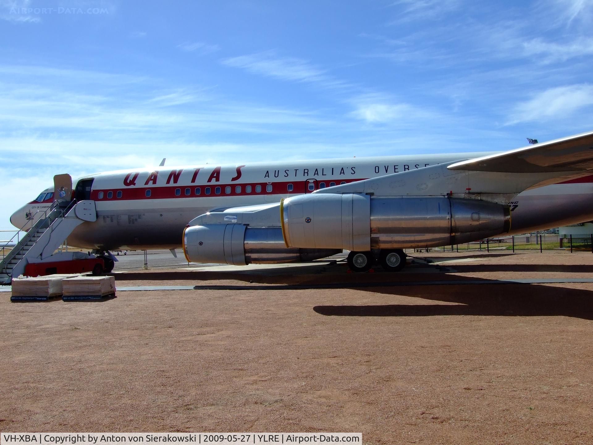 VH-XBA, 1959 Boeing 707-138B C/N 17696, VH-XBA @ YLRE Boeing 707-138BSN: 17696 1st reg au: 07 July 2006. Static display at Qantas Museum at Longreach, Qld, Au.