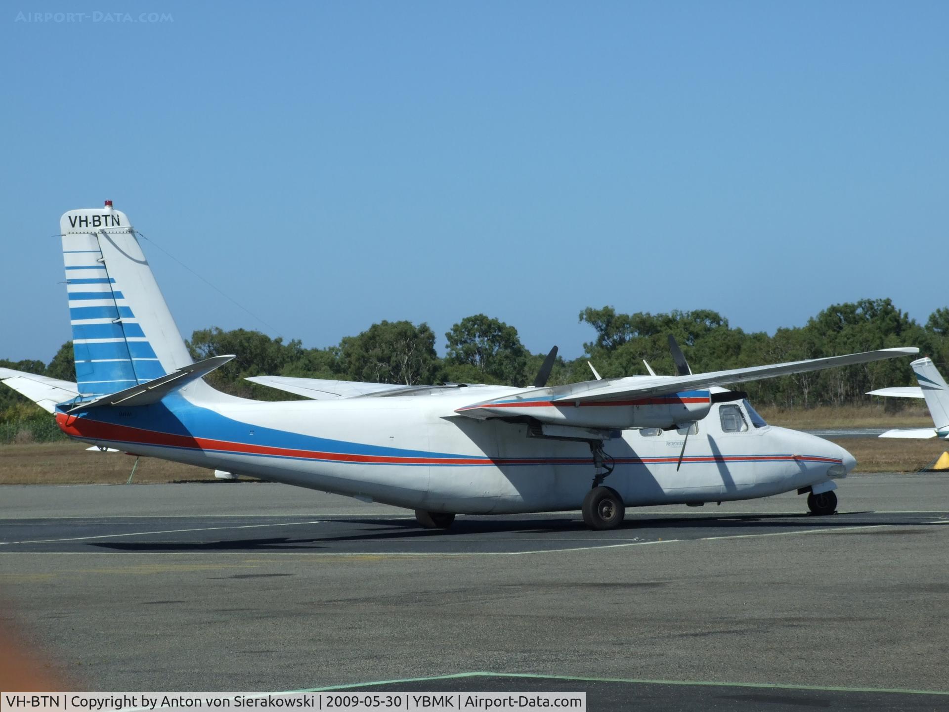VH-BTN, 1967 Aero Commander 680FLP Commander C/N 1695-35, VH-BTN @ YBMK (Mackay) AERO COMMANDER: 680-FL(P)  SN: 1695-35 1st reg au: 02 July 1970