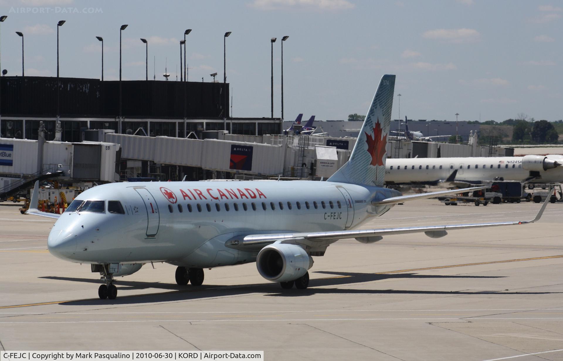 C-FEJC, 2005 Embraer 175SU (ERJ-170-200SU) C/N 17000089, ERJ 170-200 SU