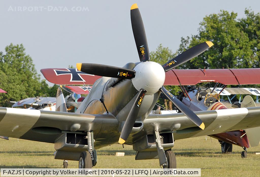 F-AZJS, 1944 Supermarine 389 Spitfire PR.XIX C/N 6S/585110, at lffq