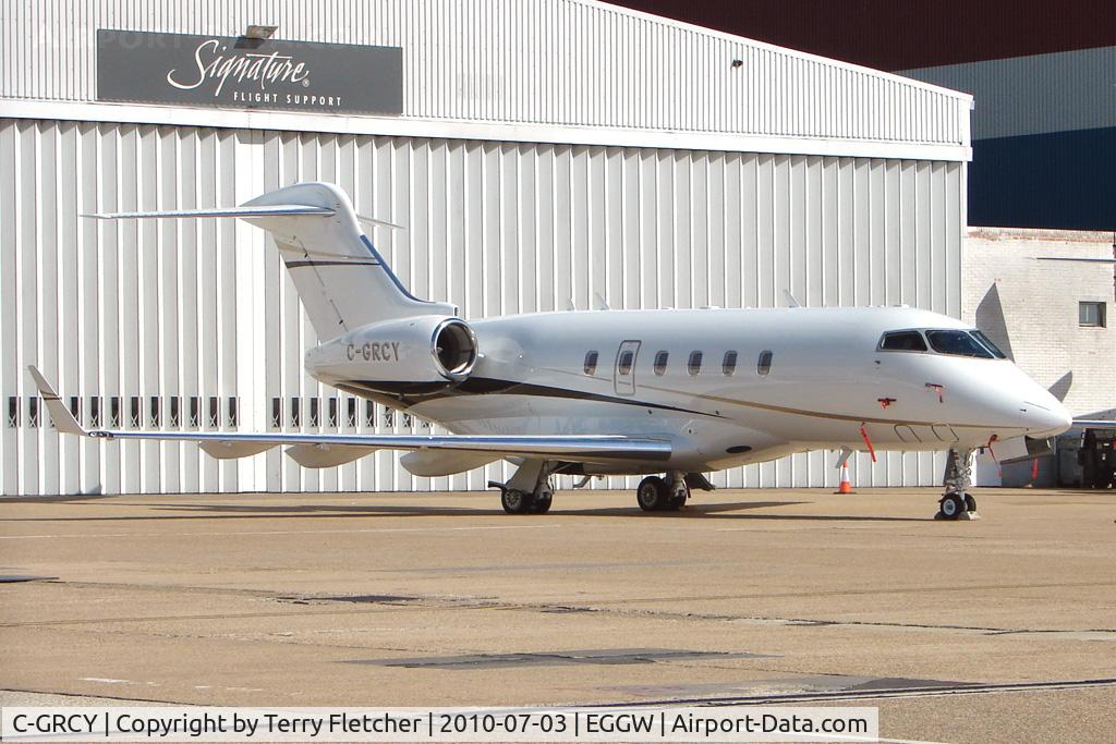 C-GRCY, 2007 Bombardier Challenger 300 (BD-100-1A10) C/N 20182, 2007 Bombardier BD-100-1A10, c/n: 20182 about to depart from Luton UK