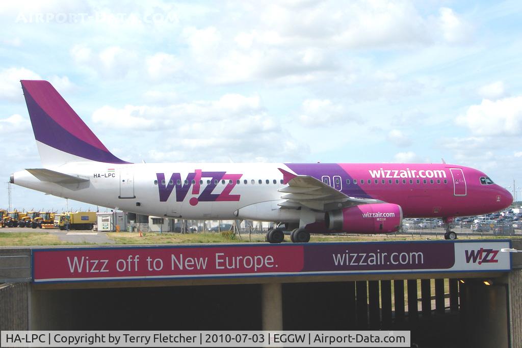 HA-LPC, 1998 Airbus A320-233 C/N 892, Airbus A320-233, c/n: 0892 of Wizz at Luton UK