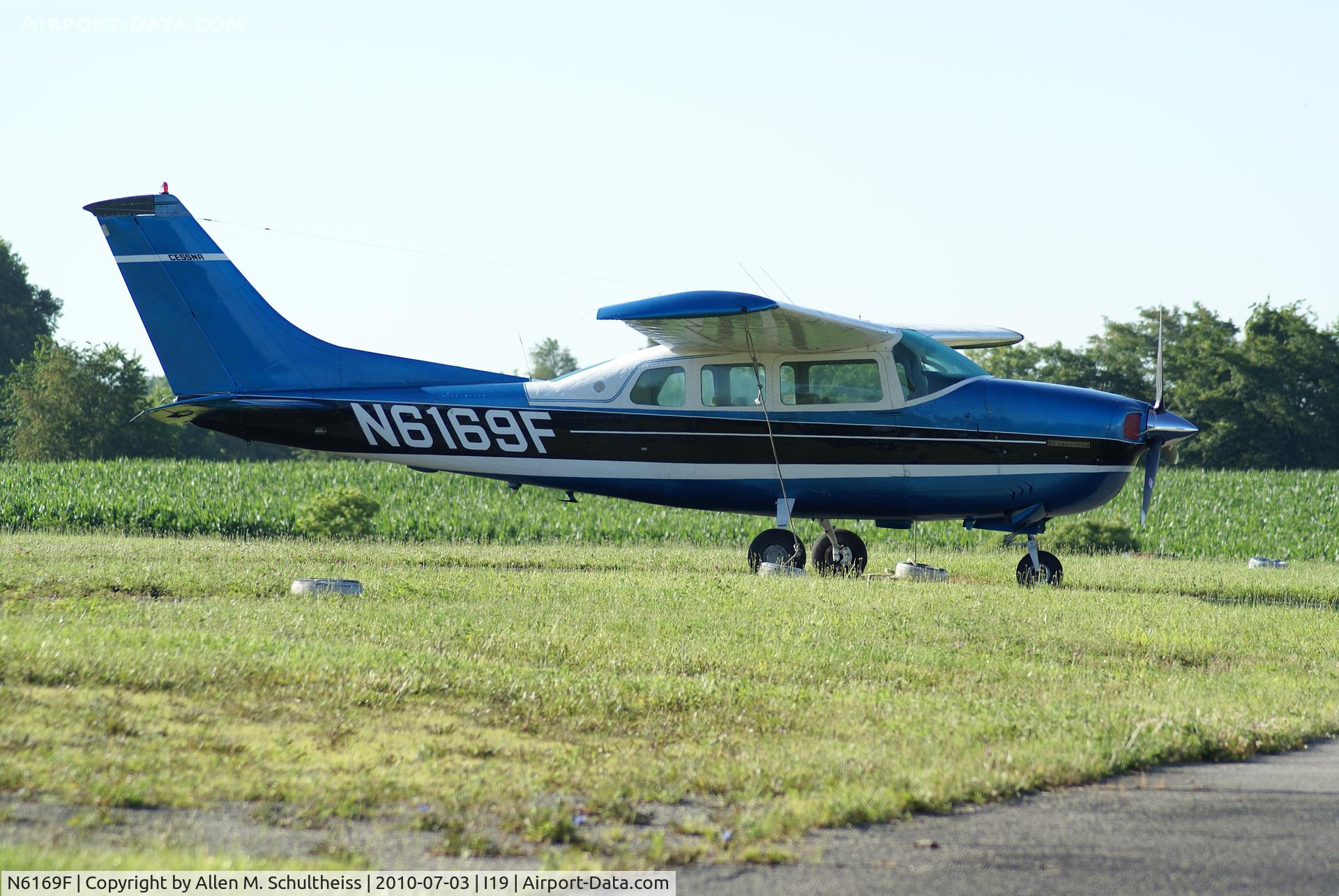 N6169F, 1968 Cessna 210J Centurion C/N 21059069, 1968 Cessna 210J