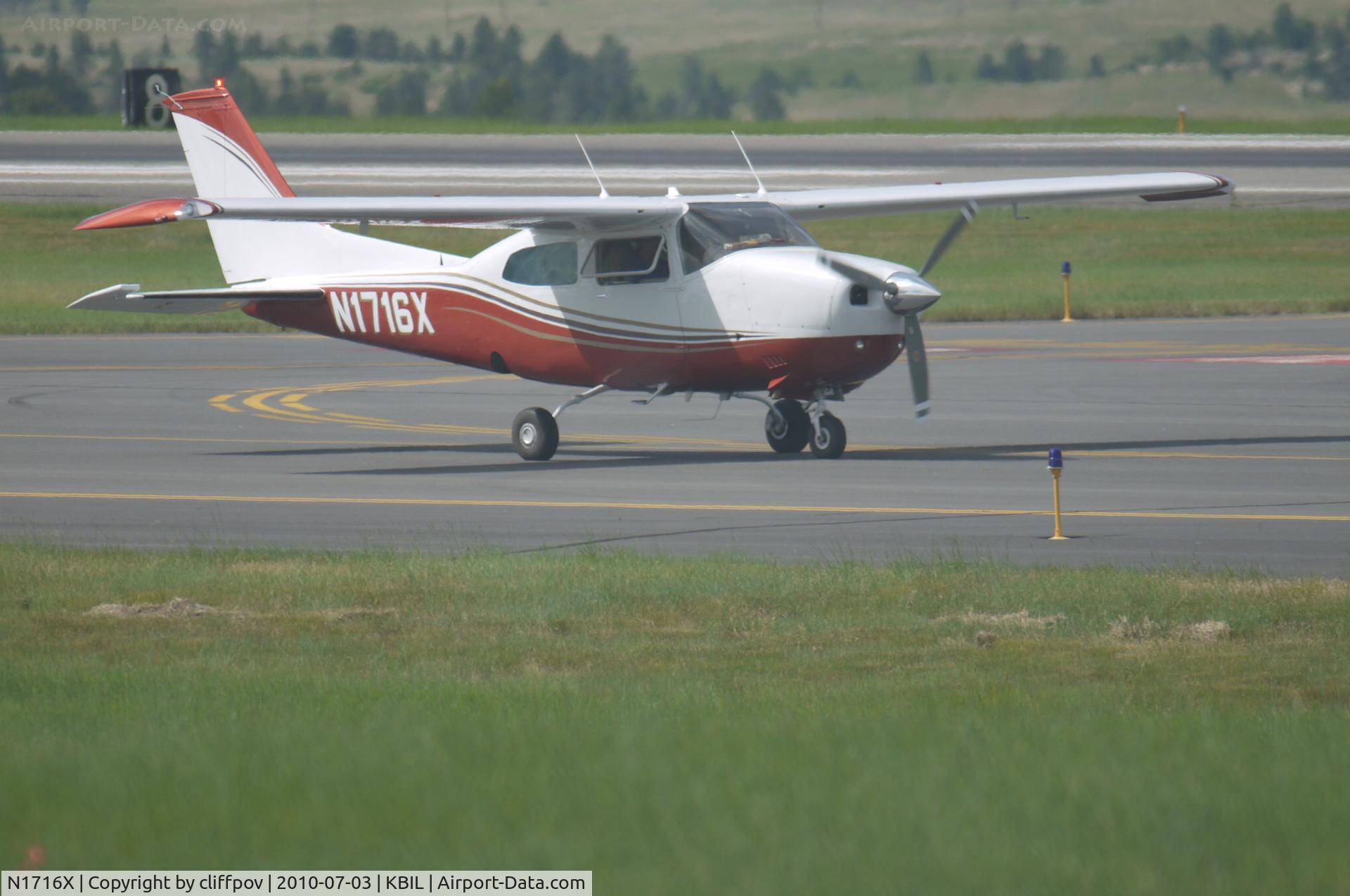 N1716X, 1975 Cessna 210L Centurion C/N 21060738, Cessna 210L