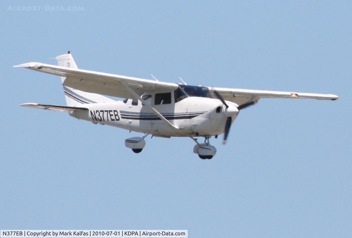 N377EB, 2002 Cessna 206H Stationair C/N 20608182, Cessna 206H N377EB on final RWY 10 KDPA.