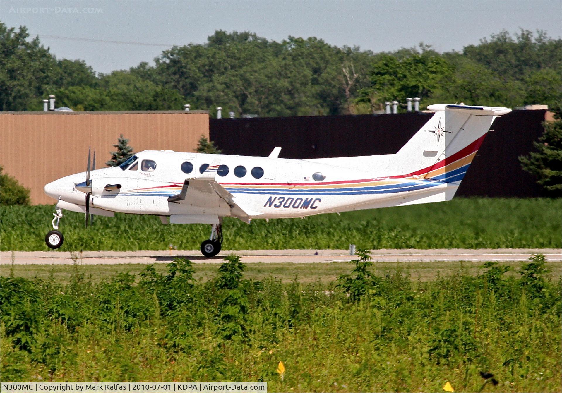 N300MC, 1986 Beech 300 C/N FA-91, RIDGEWAY ENTERPRISES INC Beechcraft Super King Air 300, N300MC arriving from KDFI on RWY 2L KDPA.