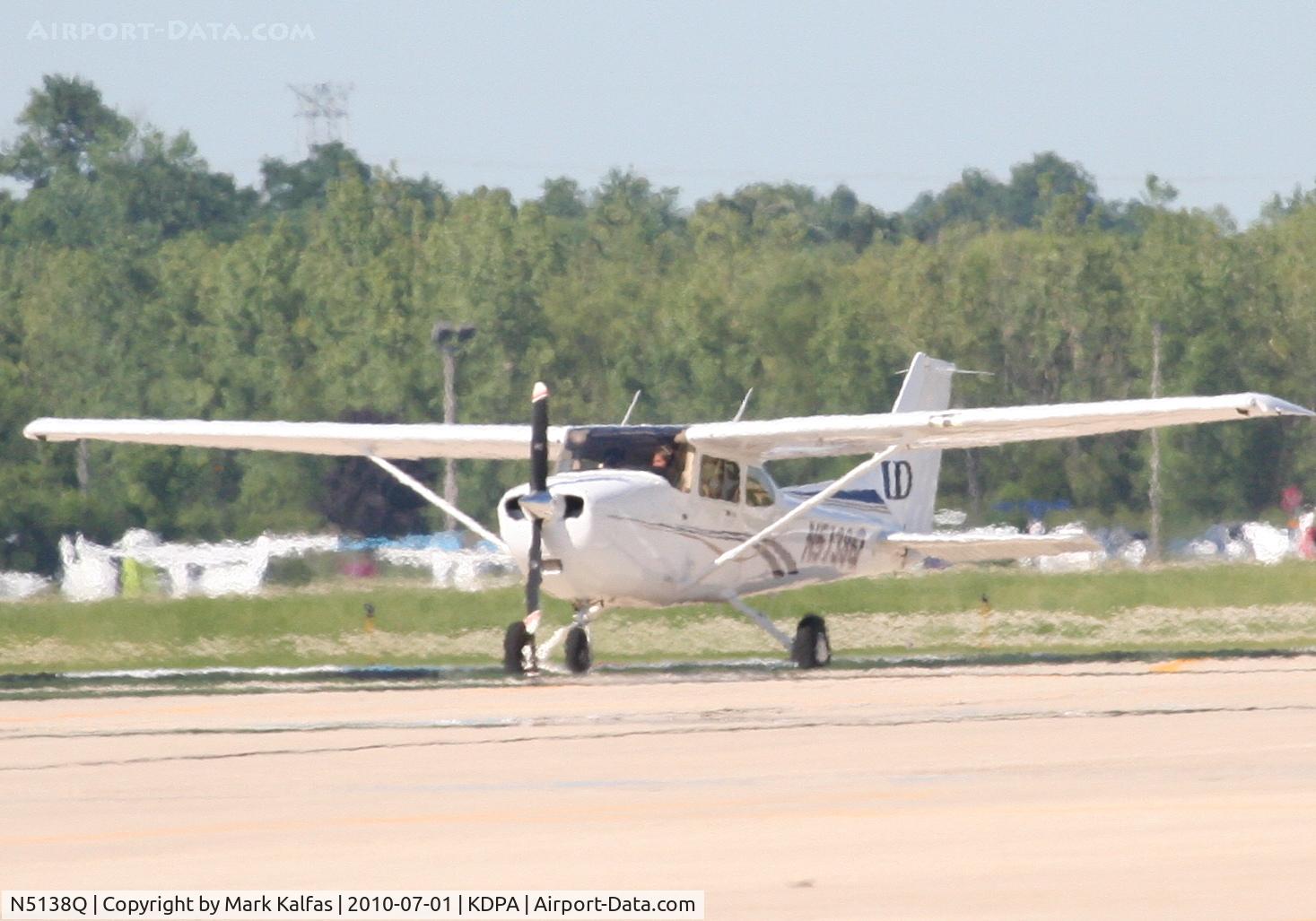 N5138Q, Cessna 172S C/N 172S10942, UNIVERSITY OF DUBUQUE Cessna Skyhawk C172/G, N5138Q arriving on the ramp after a trip in from KDBQ.