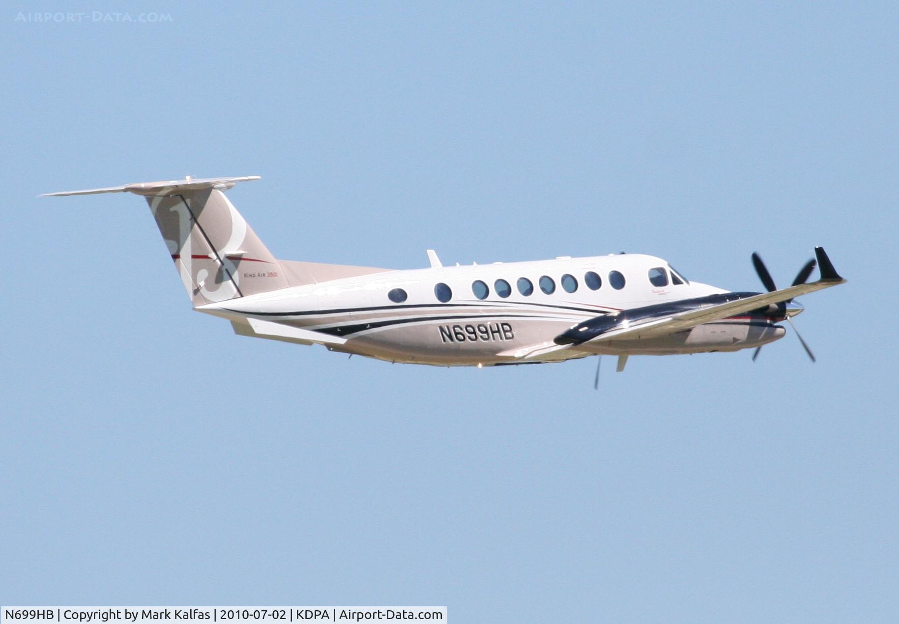 N699HB, 2010 Hawker Beechcraft 350 Super King Air (B300) C/N FL-699, Hawker Beechcraft Corp. Super King Air 300 -B350/L, N699HB departing 20R KDPA en-route to KICT.