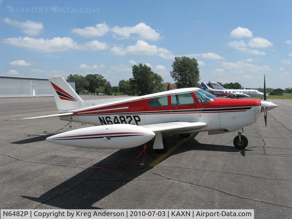 N6482P, 1959 Piper PA-24-250 Comanche C/N 24-1600, Piper PA-24-250 Commanche on the line.
