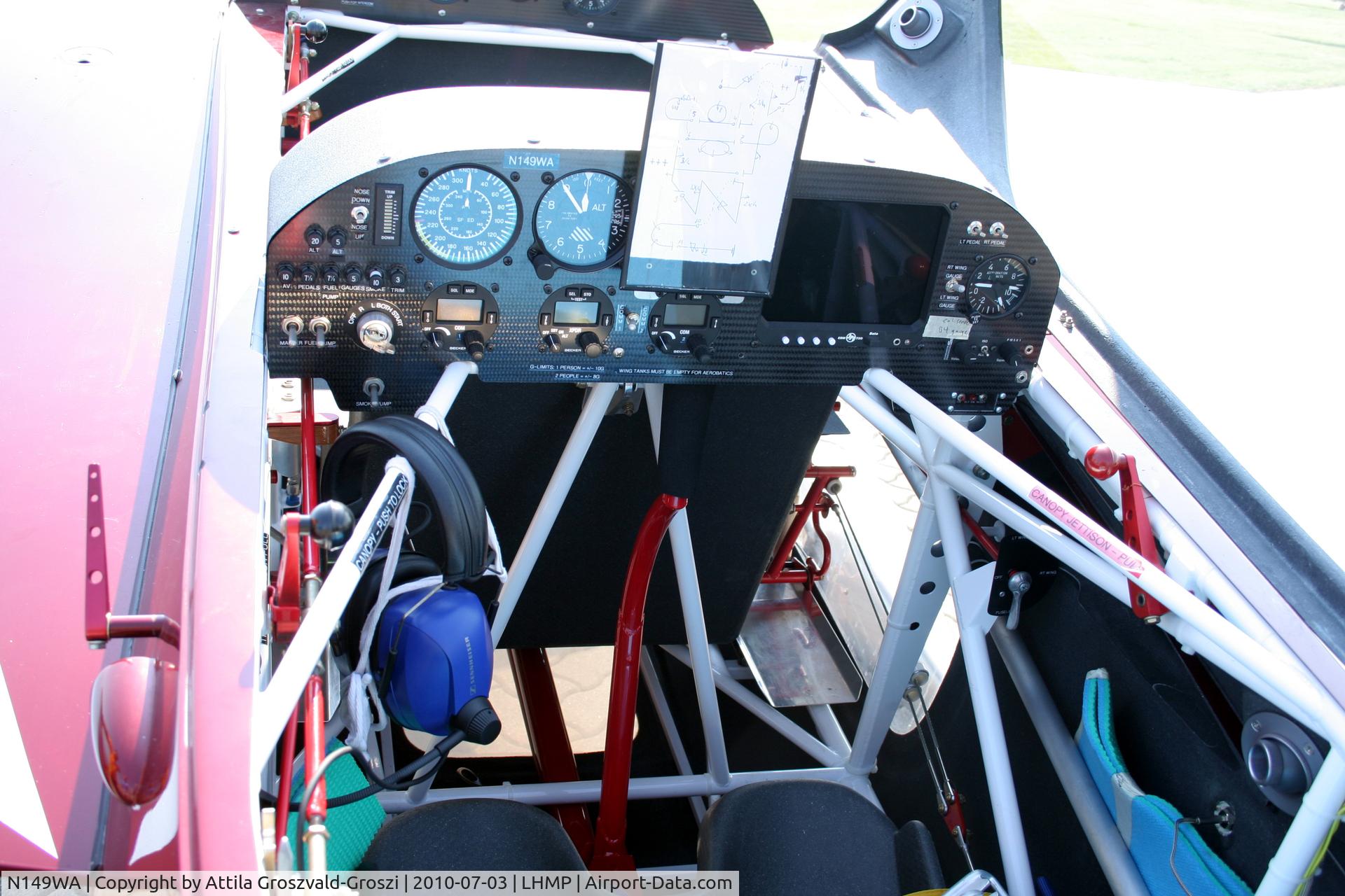 N149WA, Zivko Edge 540T C/N 2021, Kecskemét-Matkó Airport, Hungary. Cocpit