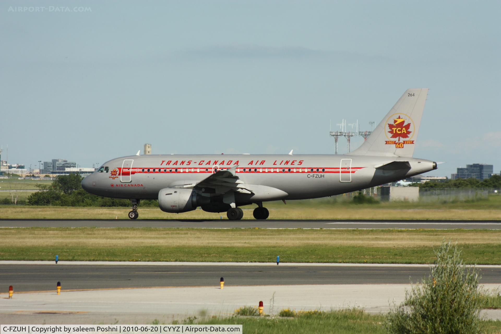 C-FZUH, 1997 Airbus A319-114 C/N 711, Air Canada rhetro colours (Trans Canada Airlines) landing runway 6R