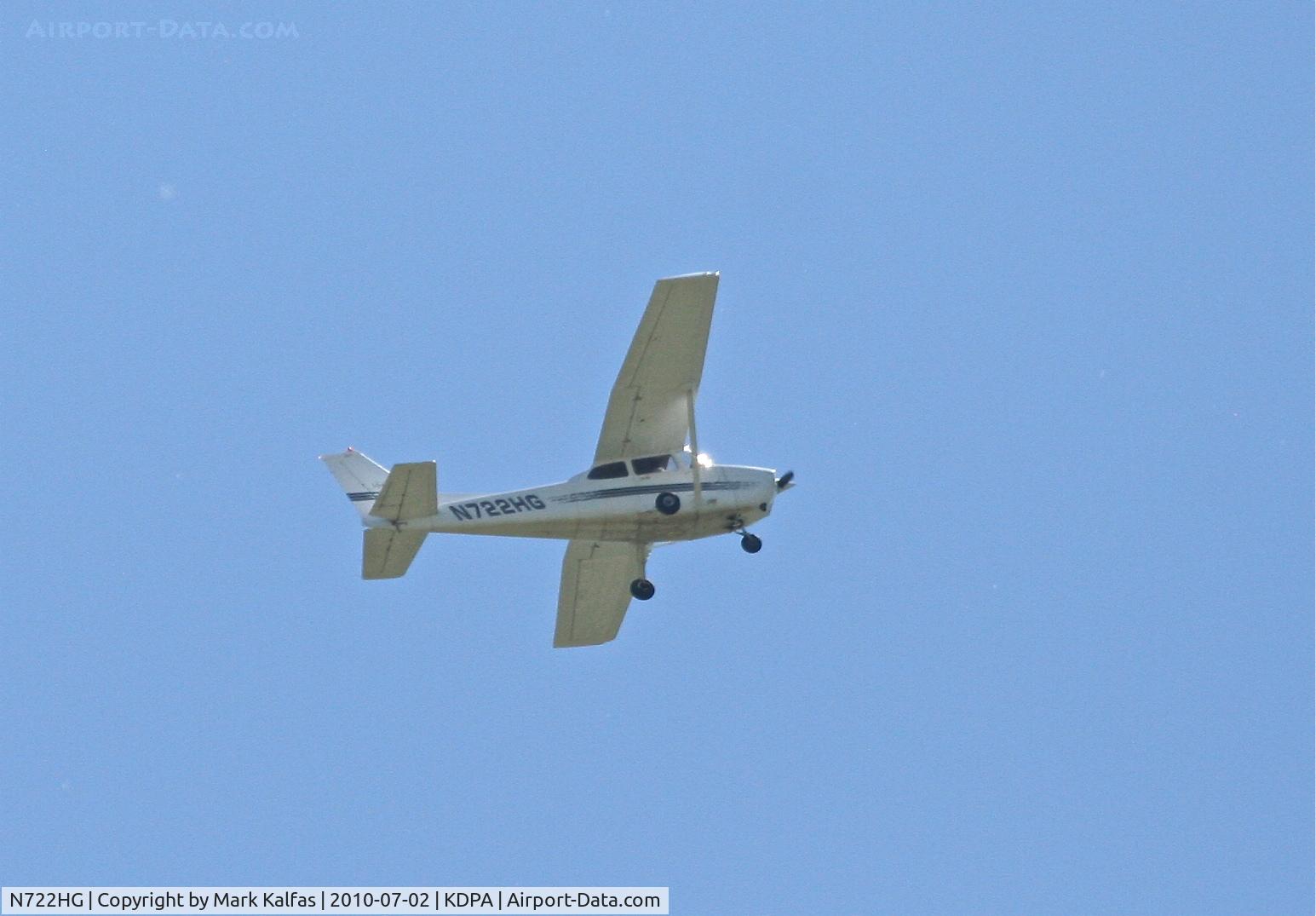 N722HG, 1998 Cessna 172R C/N 17280402, Cessna 172 Skyhawk, N722HG RWY 15 crosswind departure KDPA.
