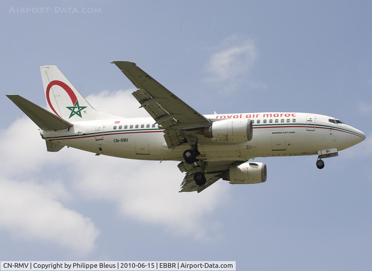 CN-RMV, 1991 Boeing 737-5B6 C/N 25317, Short and older version (-500) on short final rwy 02.